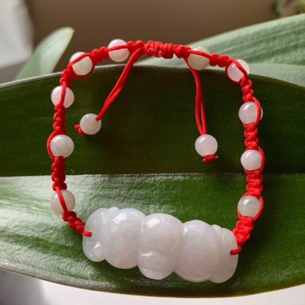 Handmade Cotton 'Peace' white Jade Bracelet